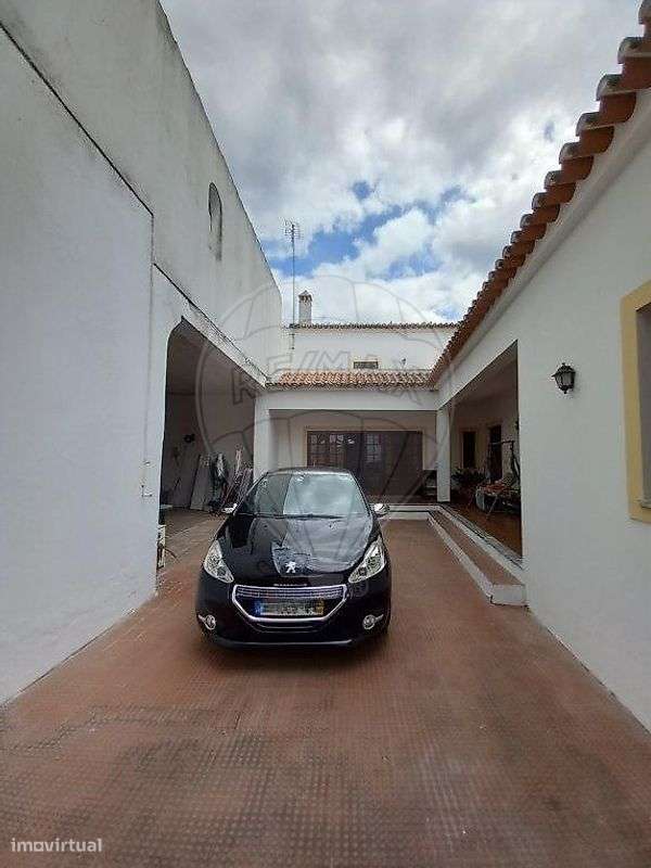 Moradia T6 para venda-14