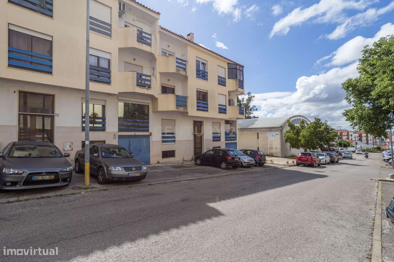 Apartamento T2 Vale Flores-12