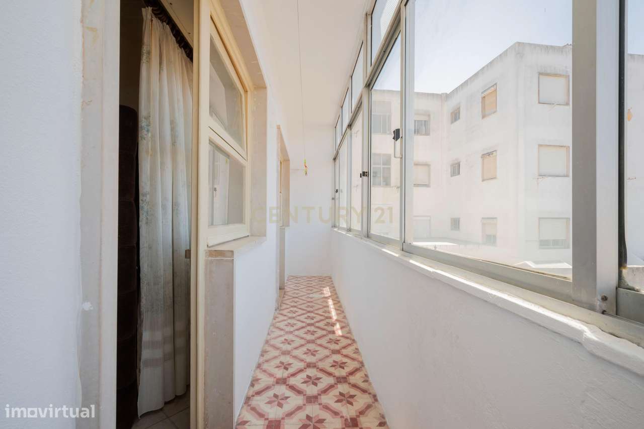 Oportunidade Investimento - Apartamento T2 | Mercês | Algueirão Mem Ma-6