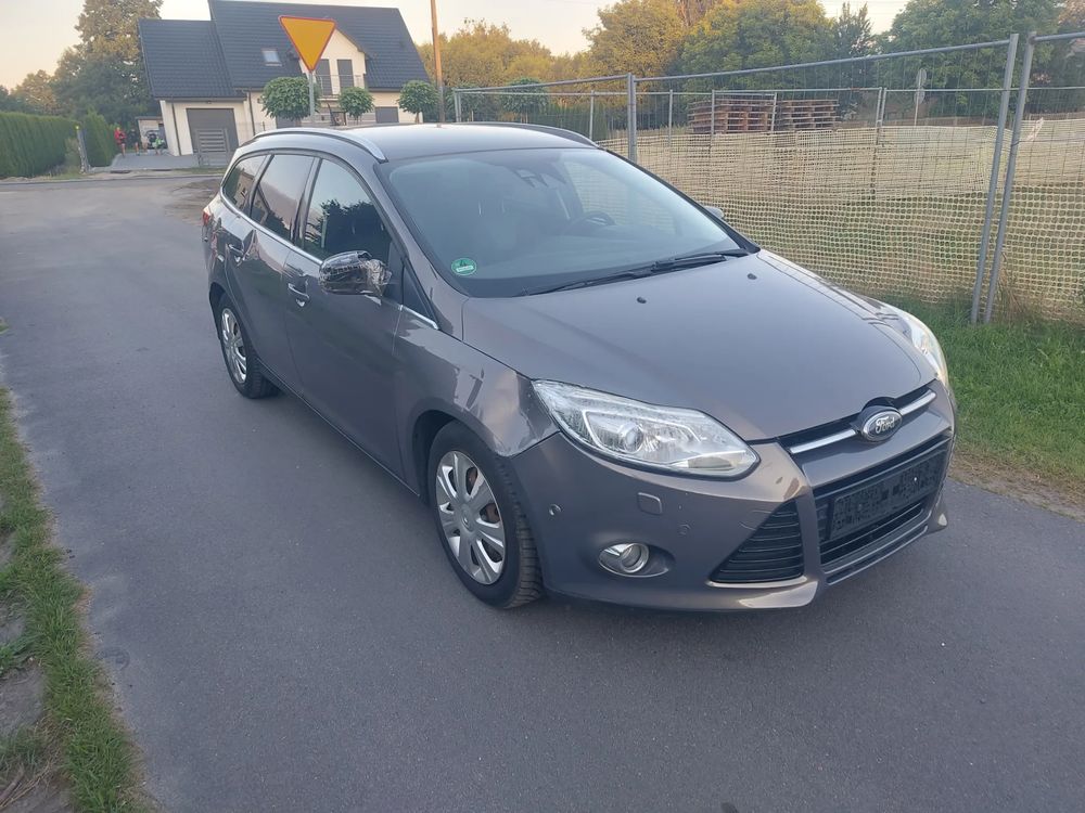 Ford Focus Mk3 (2010-2018) 1.6 TDCi DPF Start-Stopp-System Titanium 2011