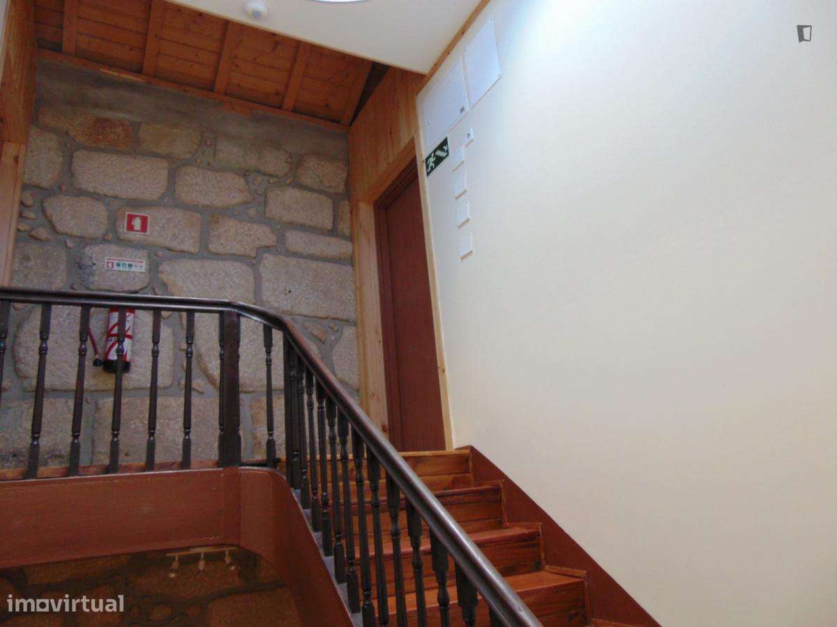 Estúdio - localizado em Cedofeita Porto - Grande imagem: 4/5