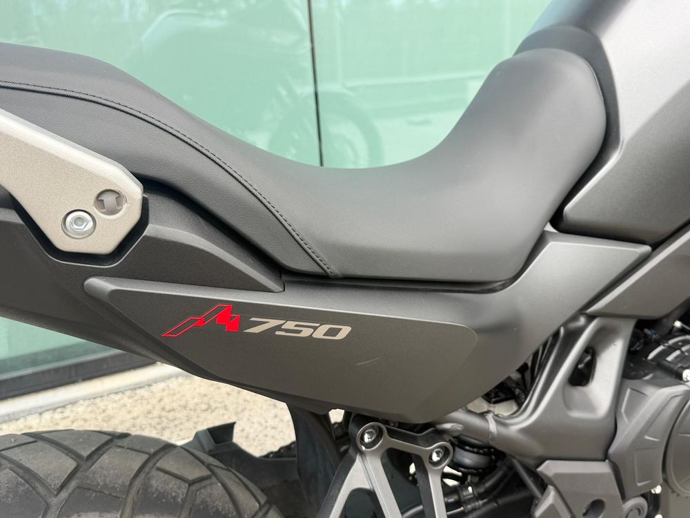 Honda XL