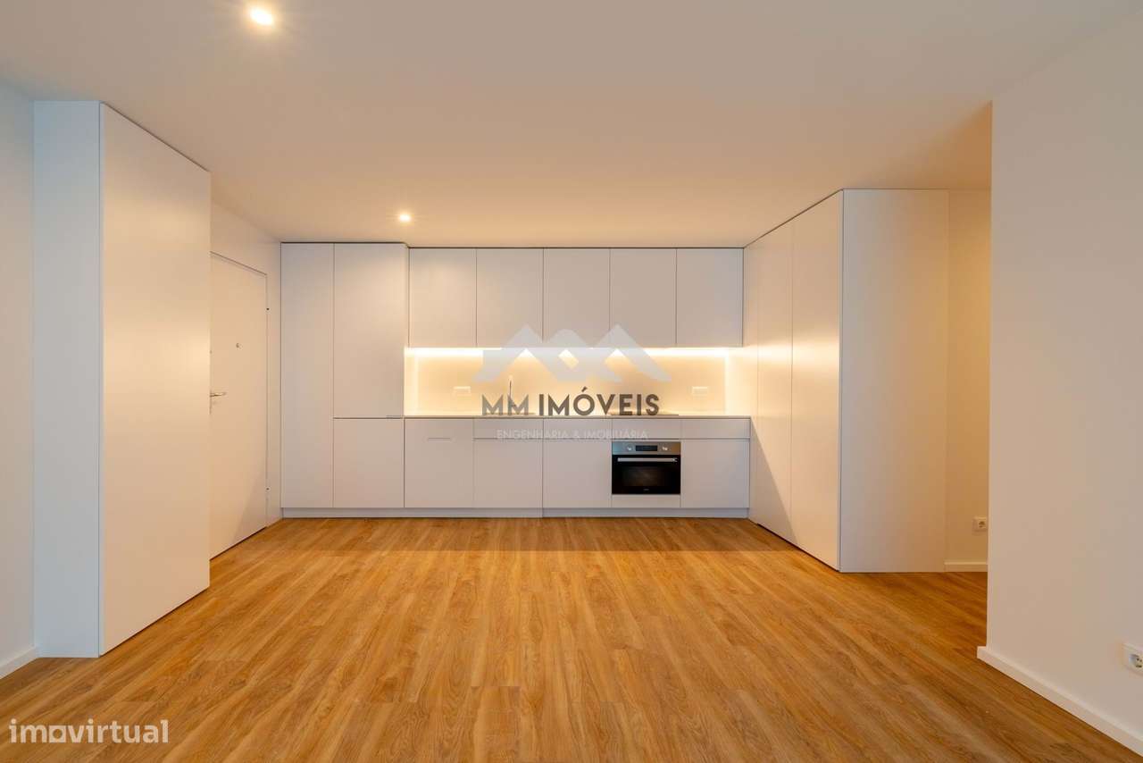 Apartamento T2 | Nova Construção | Varanda | Garagem | Campanhã| Espaç-7