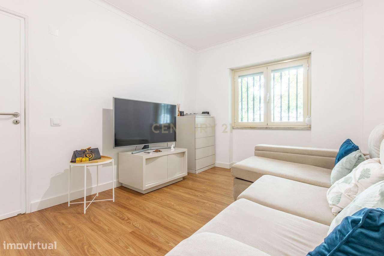 Apartamento originalmente T3, convertido em T2 (mas facilmente reversí-10
