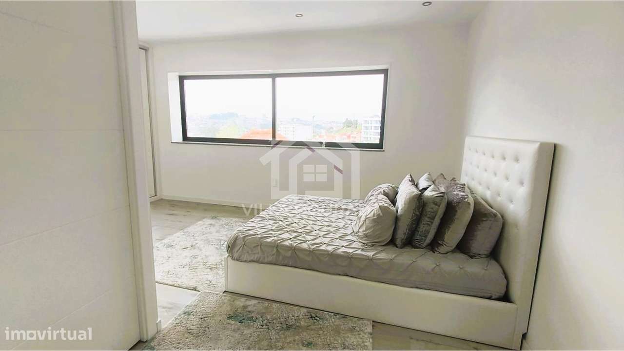 Moradia renovada T2 em Valbom-10