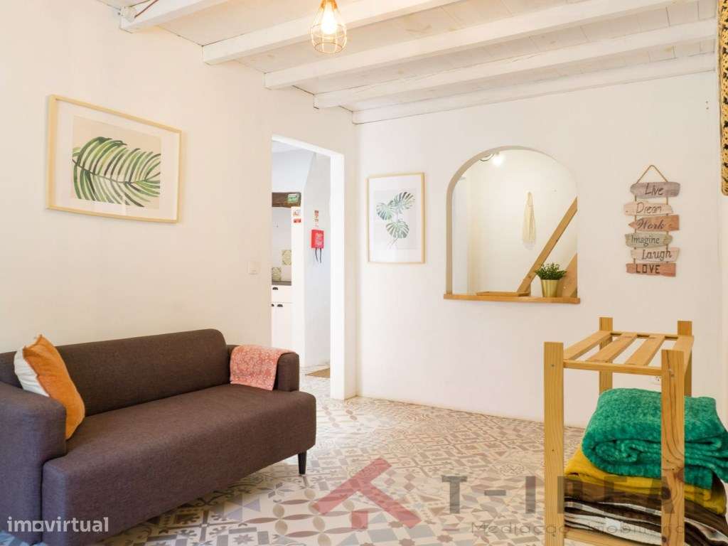 Moradia Renovada Perto Praias-18