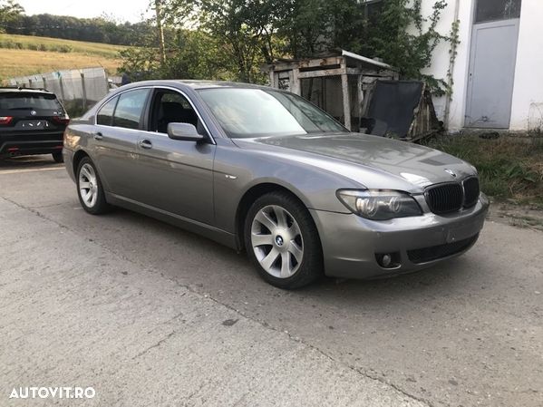 Aripa fata stanga dreapta bmw 730 e65 facelift - 1