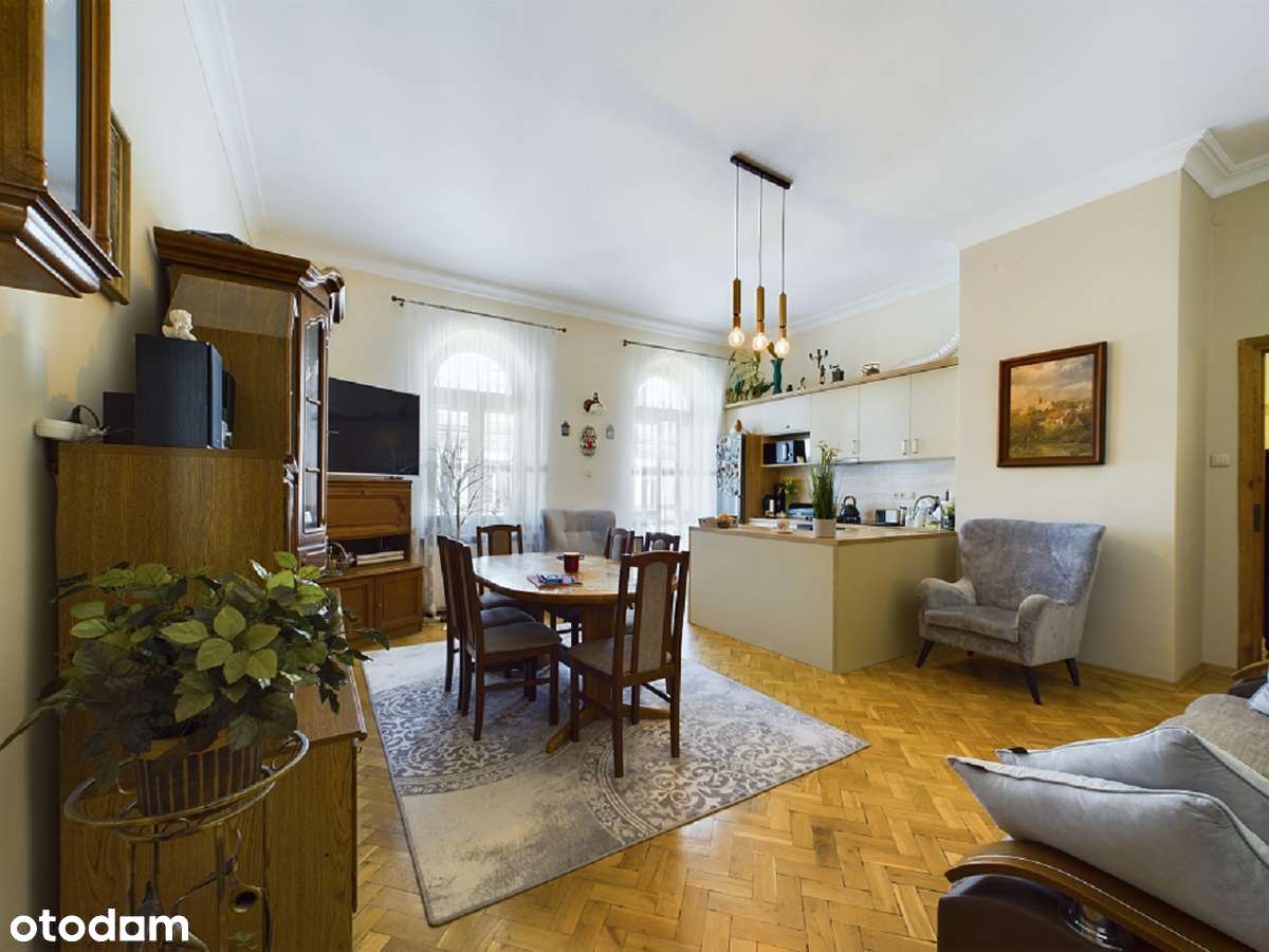 Stylowe 75m2 ; 3 pok  w kamienicy na Wilczej 13 -prestiż i wygoda - Pełny obrazek: 1/11