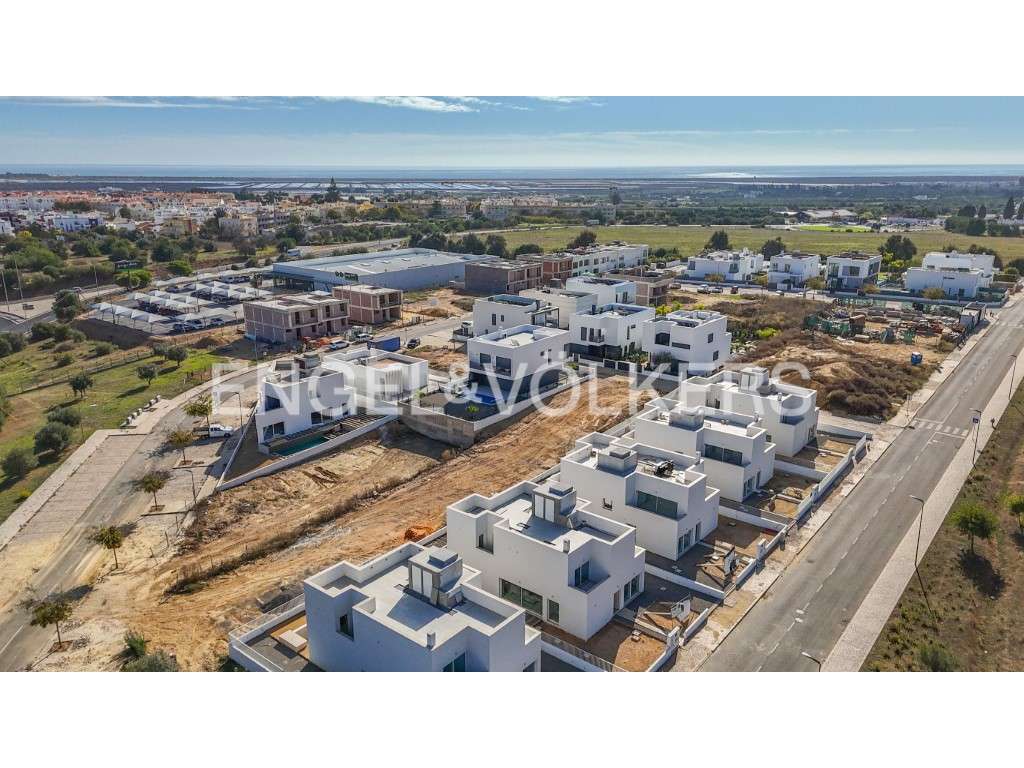 Terreno com projeto para moradia T4 em Tavira - Grande imagem: 5/13