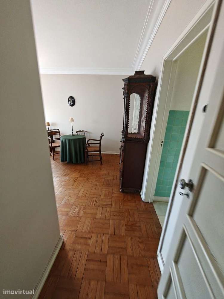 Moradia em bairro calmo de moradias - São João Estoril-47