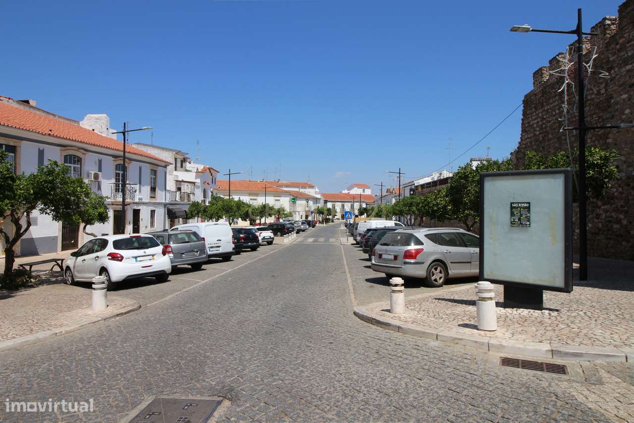Apartamento e arrumos para venda em Borba-26