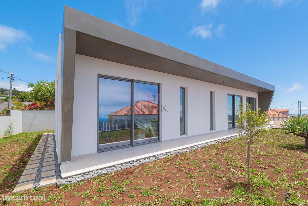 Moradia Moderna com Piscina - T3 na Ponta do Pargo, Calheta-14