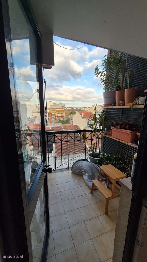Apartamento T2 no centro do Montijo-6