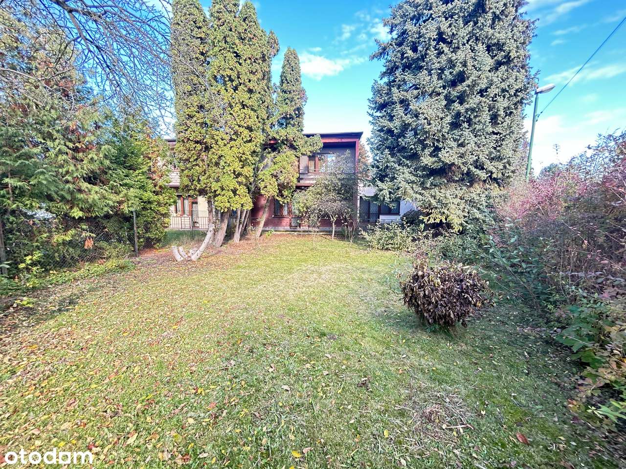 Piękny dom z klimatem i dużym ogrodem-9