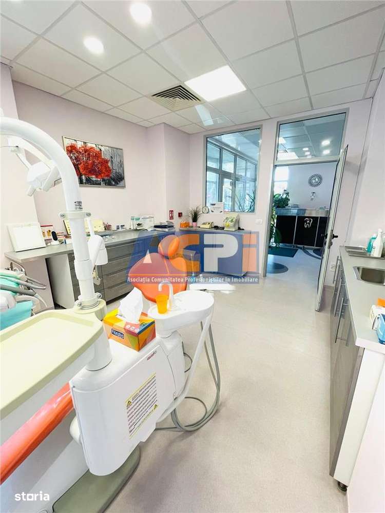 VANZARE CLINICA STOMATOLOGIE SPATIU COMERCIAL Traian Mosilor Stradal P - Imagine principală: 3/20