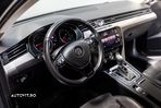 Volkswagen Passat Variant 2.0 TDI DSG 4Motion Highline - 19