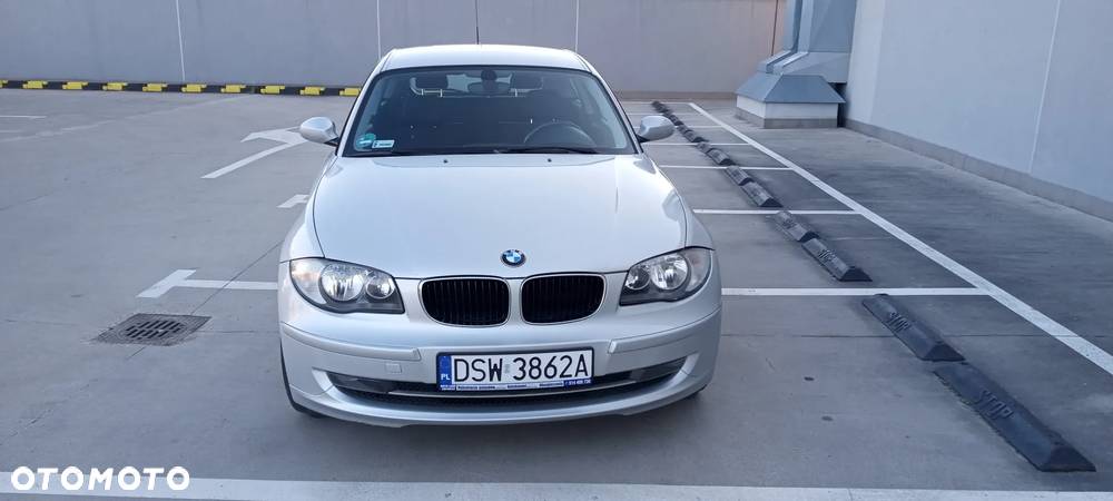 BMW Seria 1 - 18