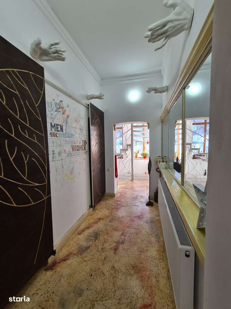 Vila cu piscina - teren generos și potențial multifuncțional-13