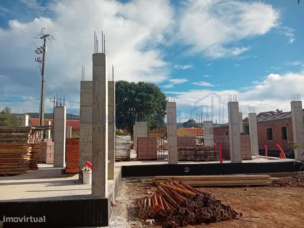 Moradia Térrea V3 Vista serra, lote 1645m2, Lagoa do Cão-21