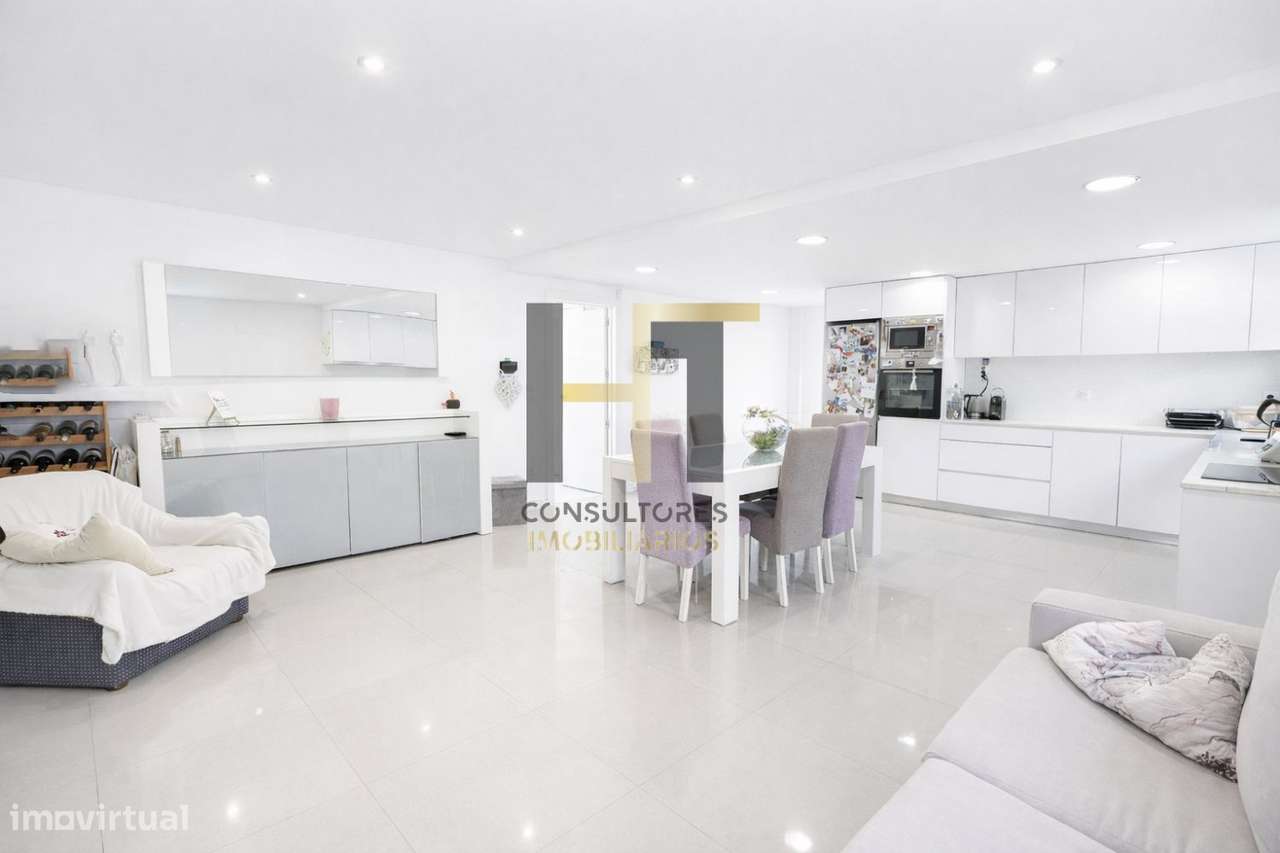 Moradia T3 | 4 Frentes | Suíte | Jardim-31