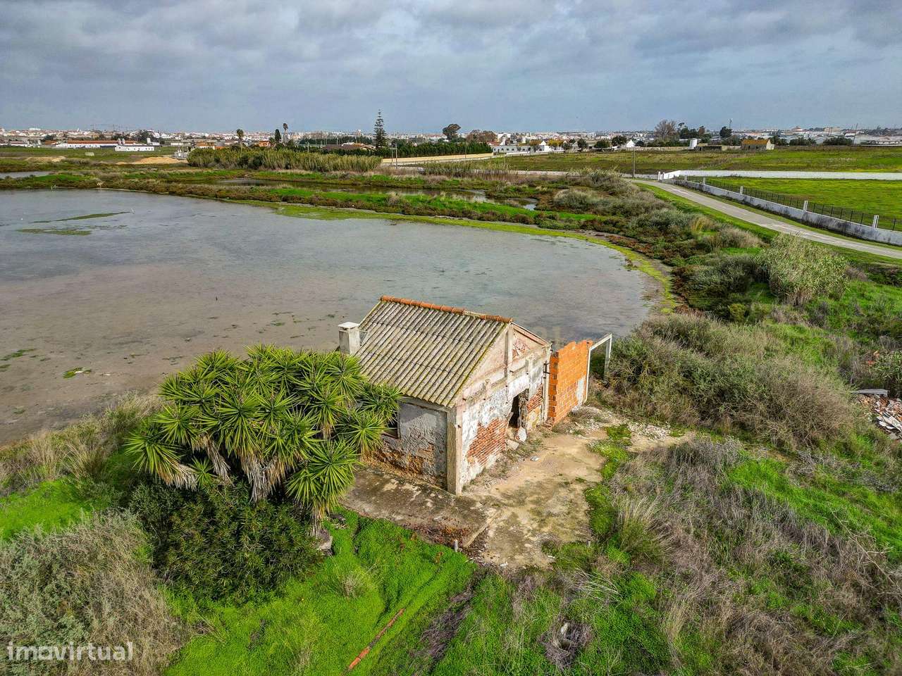 Marinha com 5 ha, destinada a piscicultura, em Sarilhos Grandes, Monti-30