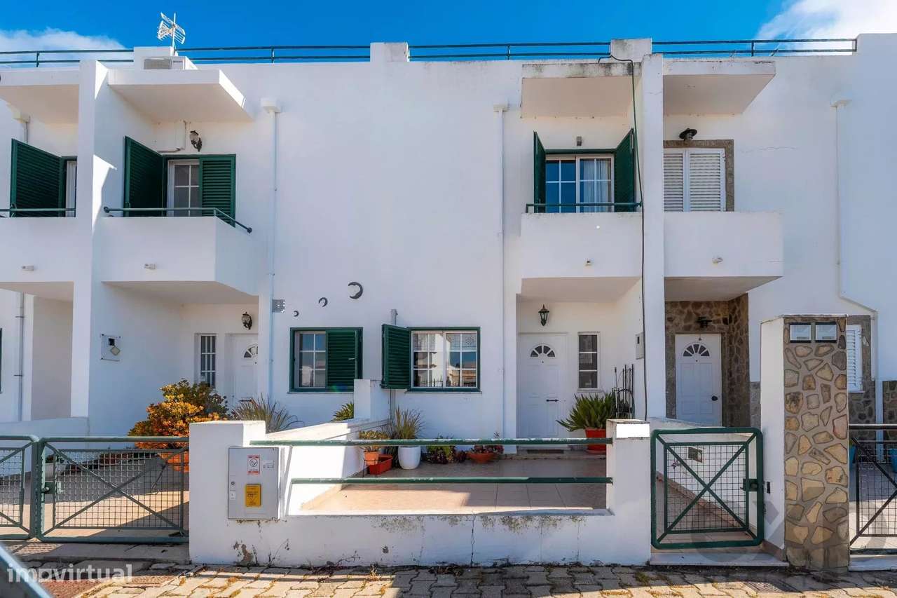 Moradia T2+1 com quintal e terraços com vista mar em Olhão, junto à Ri - Grande imagem: 5/49