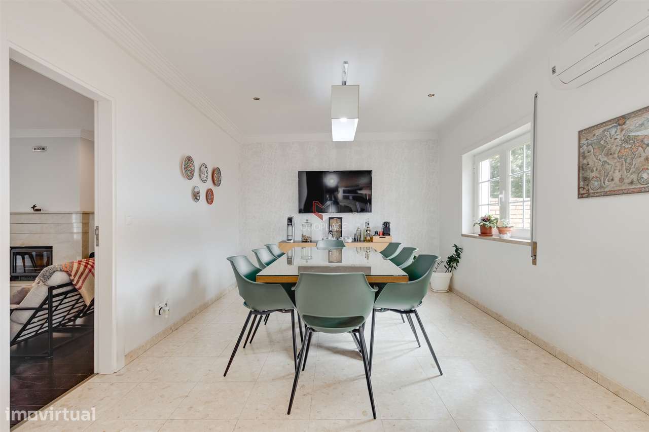 Moradia Premium T4 com Sótão, Ginásio, Garagem e Excelentes Áreas | Mo-12