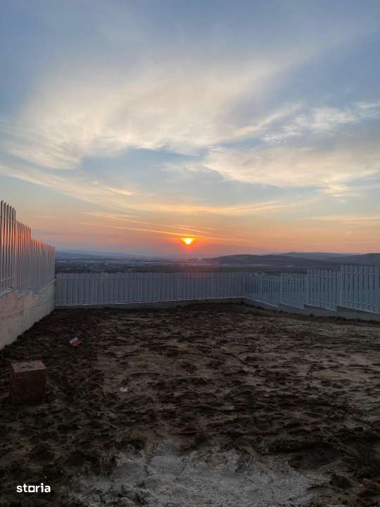 Apartament tip casa, 3 camere pe 2 nivele, gradina privata plus garaj-2