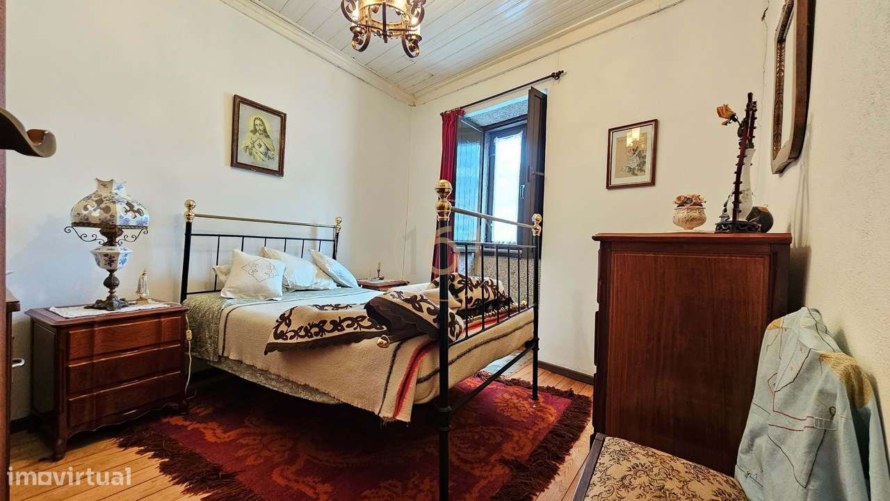 Duas Casas em Sendim - Miranda do Douro-21