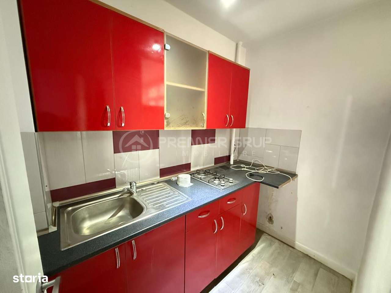 Etaj 2! Garsonieră renovată 32mp, Tătărași - Biserica Flora-4