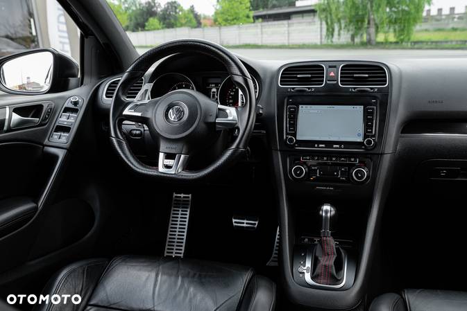 Volkswagen Golf VI 2.0 TSI GTI DSG - 36