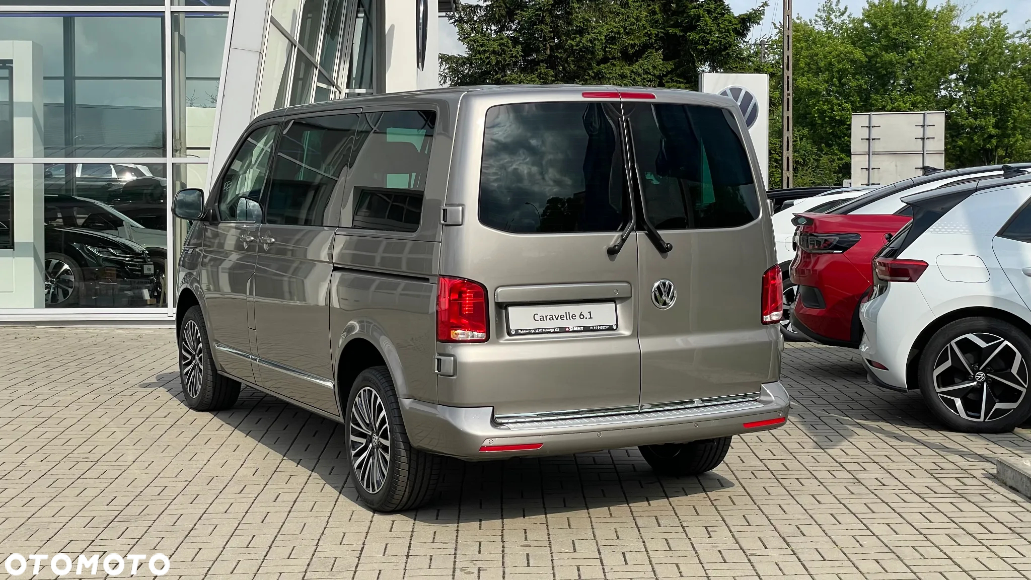 Volkswagen Caravelle - 5