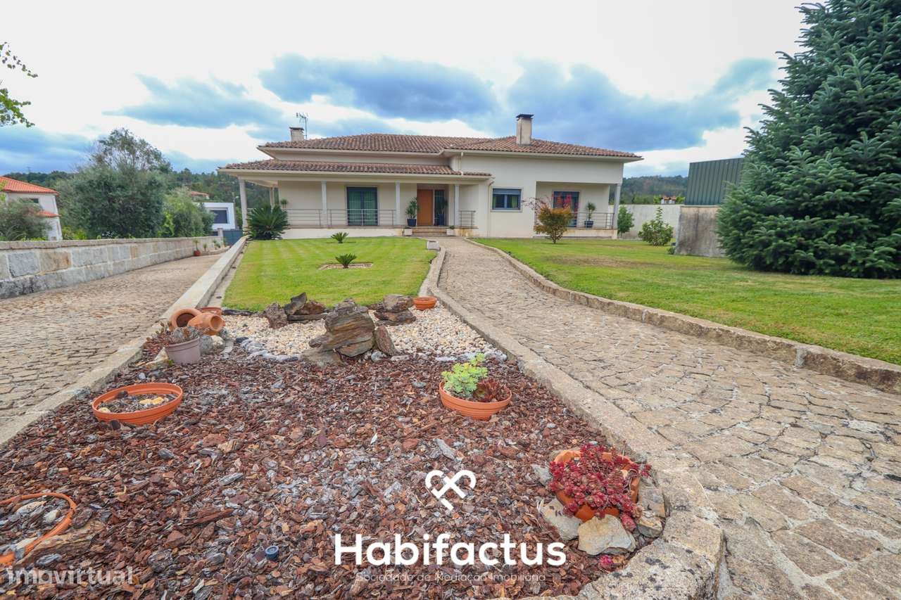 Moradia V4 Isolada com Jardim e Vista Panorâmica – Em Couto de Cima- V - Grande imagem: 1/30