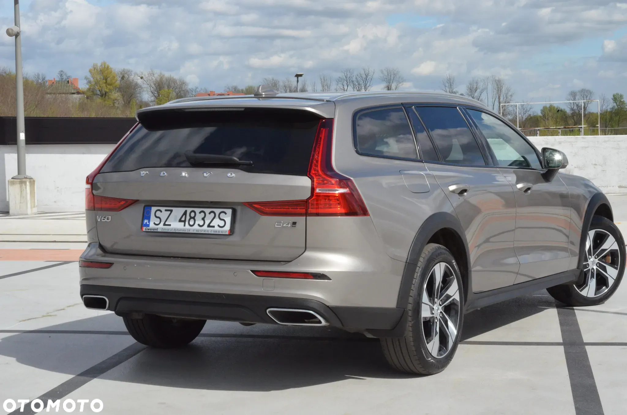 Volvo V60 Cross Country B4 D AWD Geartronic Pro - 20