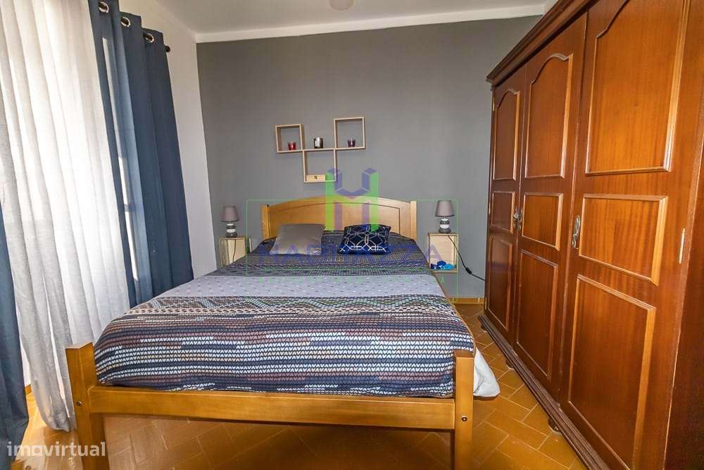 Moradia T2, com anexos e bom quintal, no coração da Praia da Luz-12