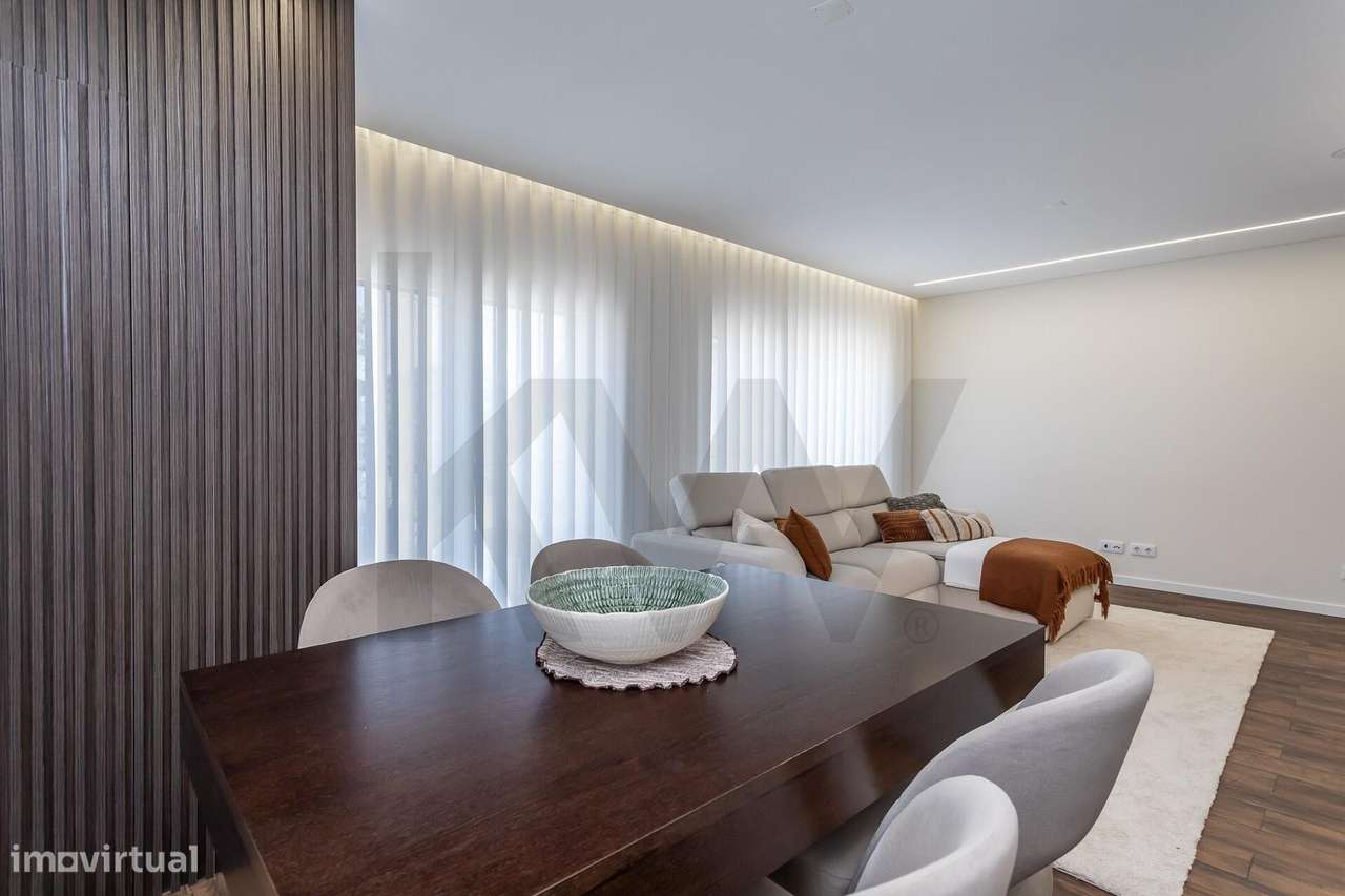 Excelente T2 de 2024 no Riverside Residence-5