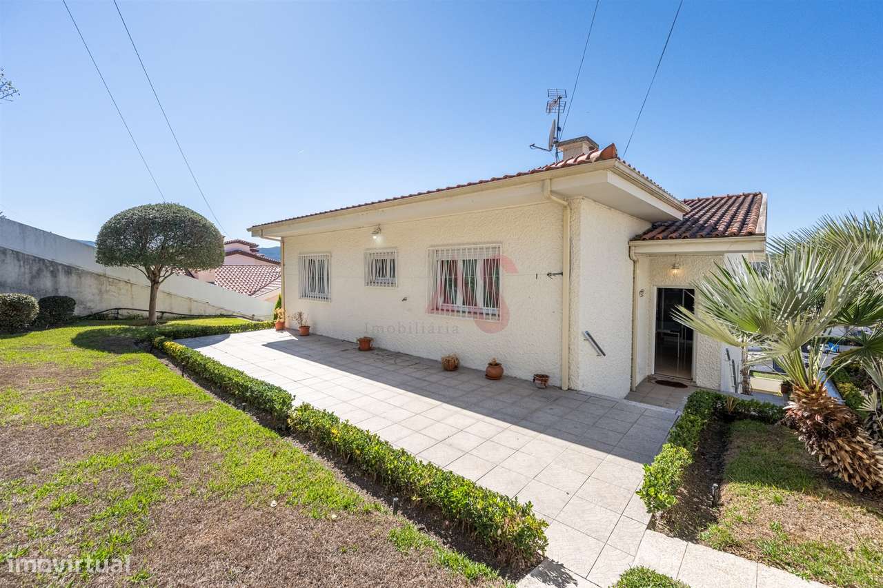 Moradia T5 com Vista Deslumbrante sobre a Cidade de Vizela-7