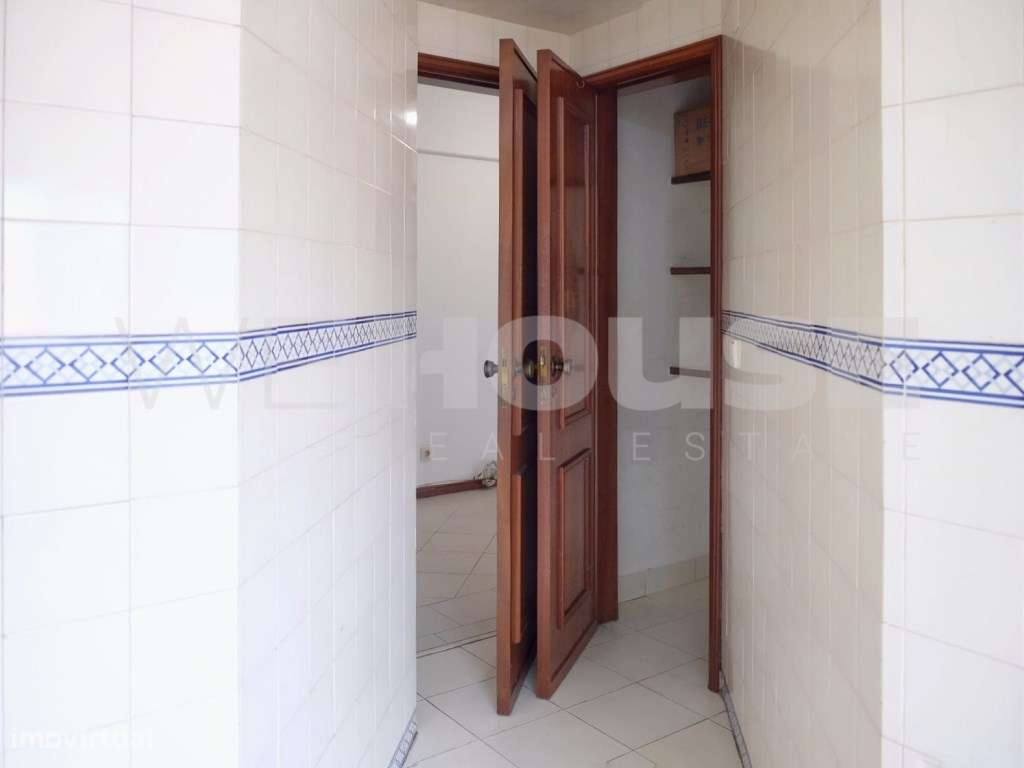 Apartamento T2 com Excelente Área e Vista Desafogada para Monsanto ...-3