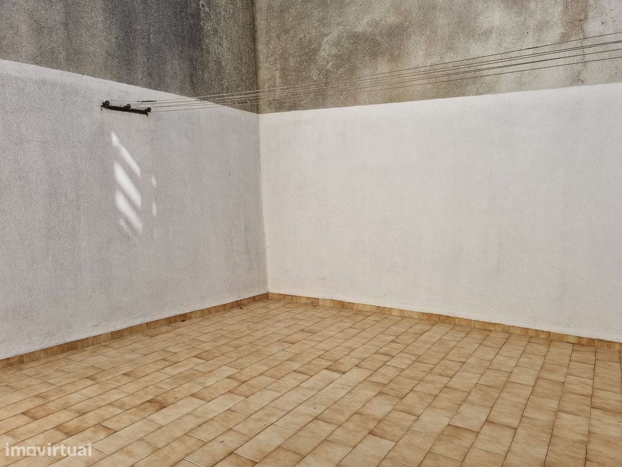 Escritório com Potencial para Loft T1/T2 junto à Estação-10