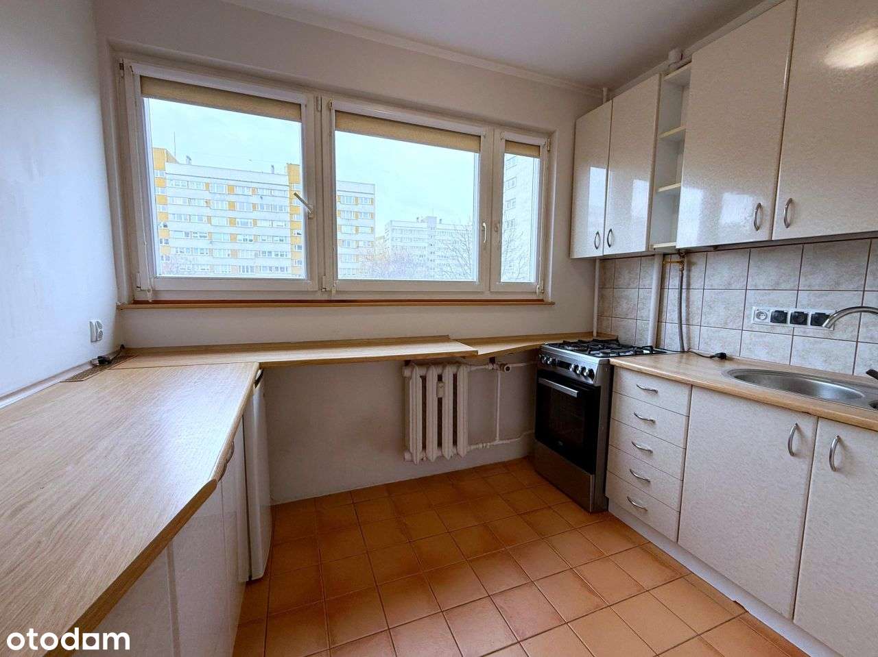 Spółdzielczo-wł. kawalerka z osobną kuchnią!-3