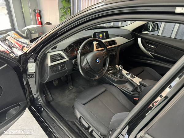 BMW 320 d DPF Touring Edition Sport - 18