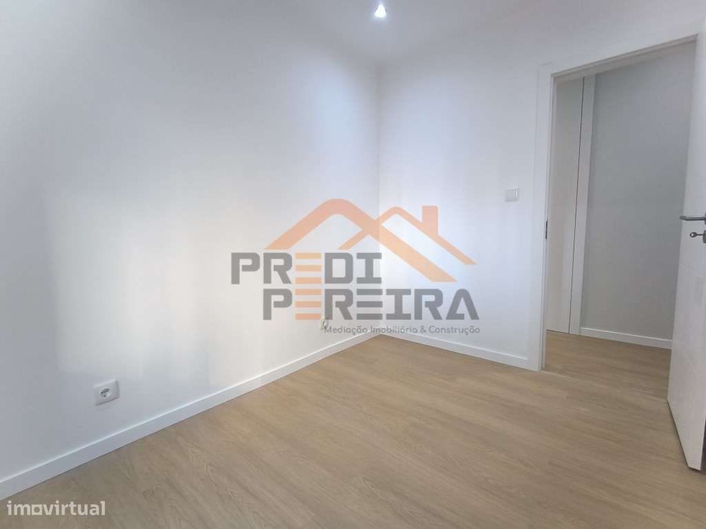 T3 remodelado, com duas frentes. - Grande imagem: 4/25