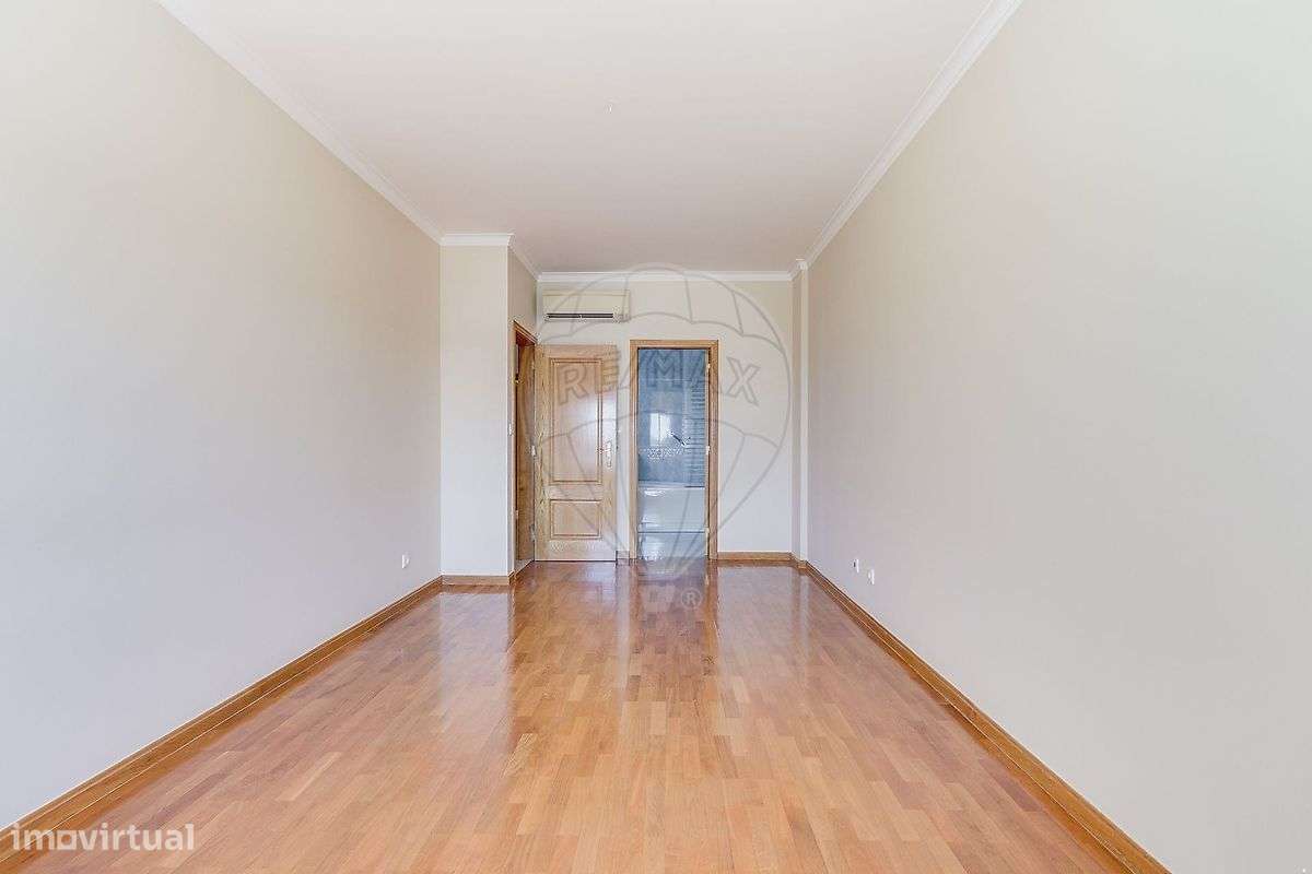 Apartamento T4 para venda-18