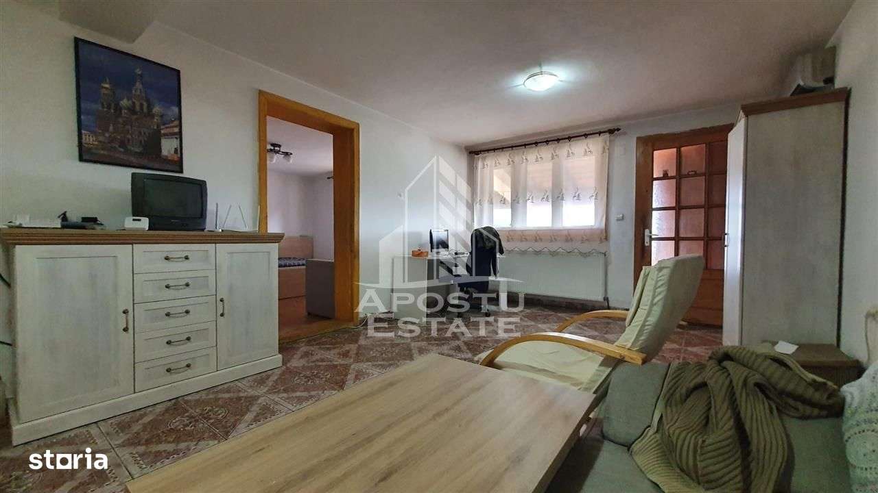 Apartament cu 4 camere Semidecomandat in zona Buziasului - Imagine principală: 5/15