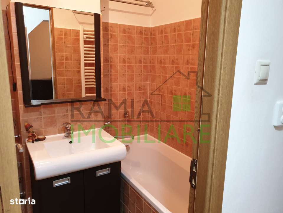 Garsoniera de inchiriat zona Tractorul - Imagine principală: 4/14