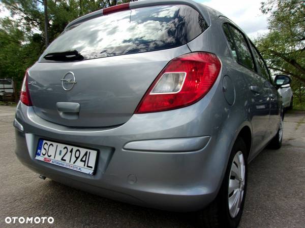 Opel Corsa 1.4 16V Edition - 10