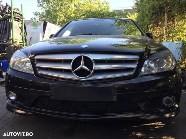 Dezmembrari Mercedes C200 W204 2007-2010 - 1