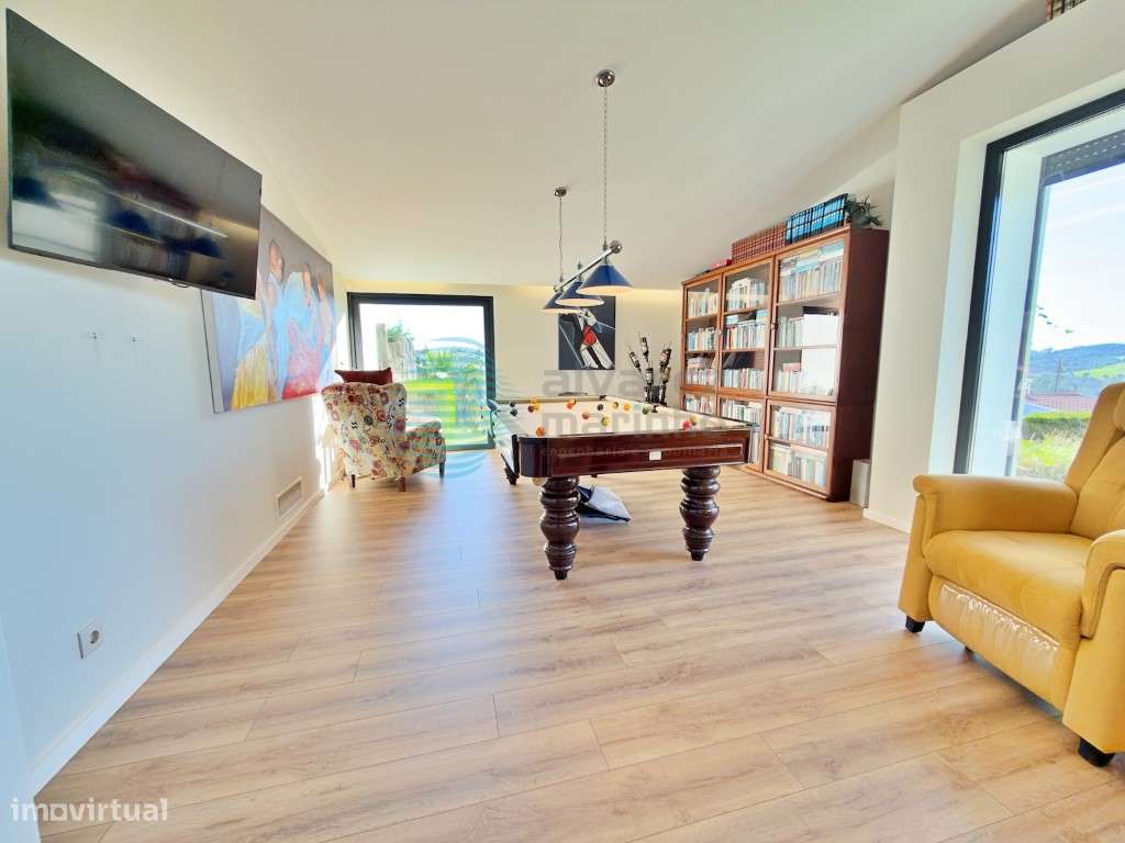 Excelente Moradia/Quintinha, área de terreno com 5334m2, vista desl... - Grande imagem: 5/60