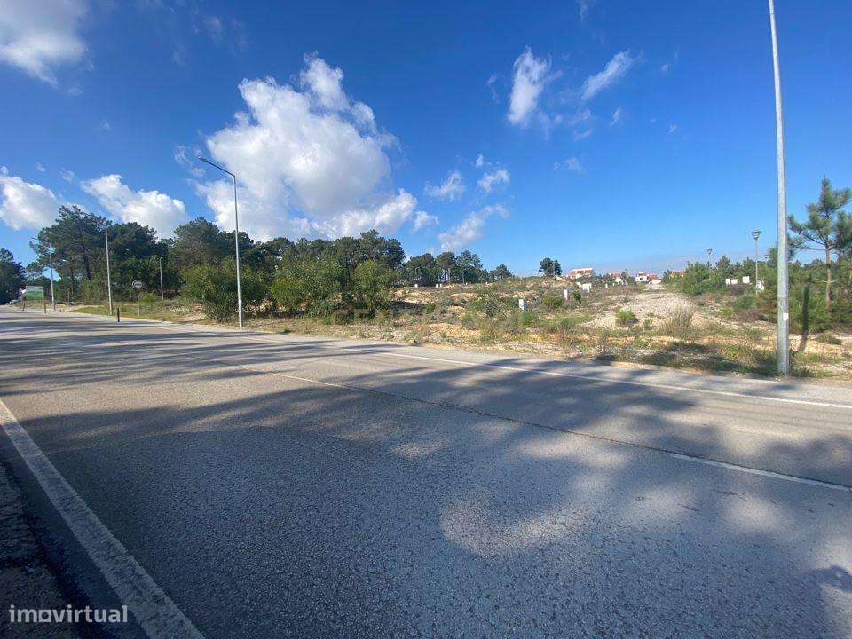 Últimos lotes na primeira rua da Ribeira do Marchante - Grande imagem: 5/12