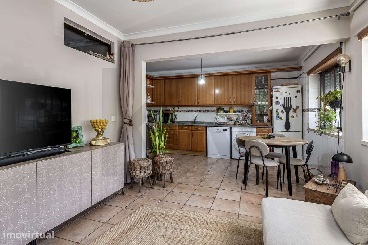 Apartamento T2 Rés-do-Chão com arrecadação, no Pinhal Novo-9